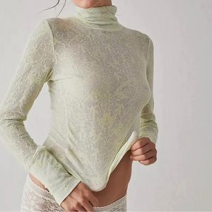 NWOT Free People You & I Long Sleeve turtleneck